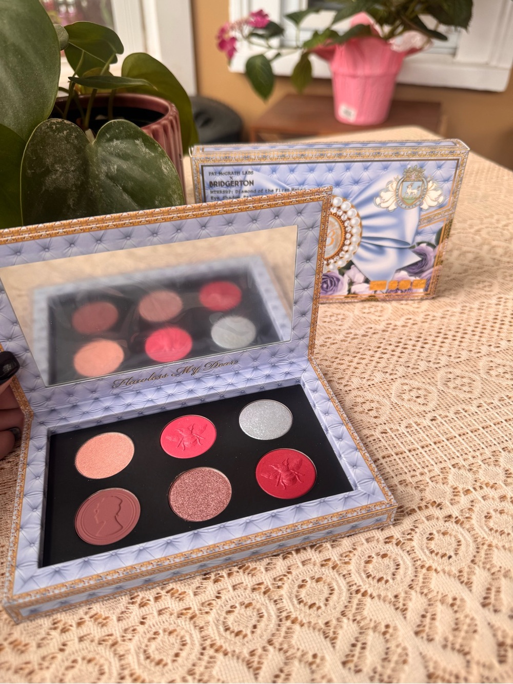 Pat McGrath Labs x Bridgerton “Diamond of the First Water” Eye Shadow Palette - Picture 2 of 4